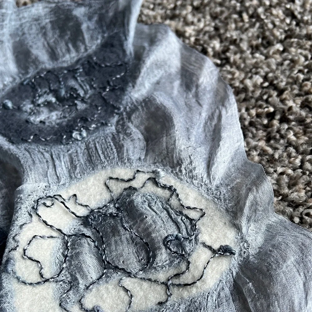 AIDA handmade scarf  Textured Gray Abstract Circle Scarf silk and wool